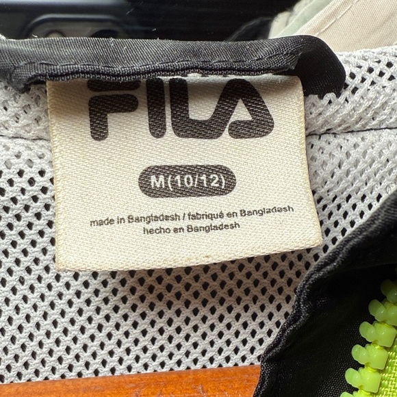 Vintage Fila Kids Hooded Windbreaker Full Zip Jacket Youth Size 10-12 Hoodie - Picture 3 of 10